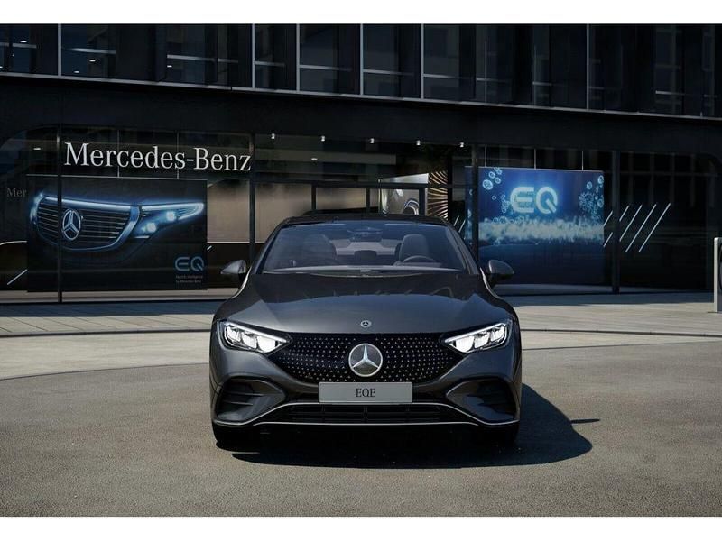 Gebraucht Mercedes EQE300 AMG 180 kW (245 PS) 2024 Grau Limousine