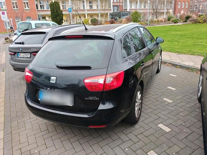 Schwarz Gebraucht 2013 Seat Ibiza ST Kombi | 2.000 € (Superpreis) - Bild 1/4