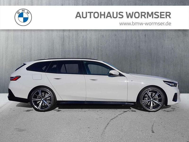 Neu BMW 540 M Sport 286 PS (210 kW) 2025 Alpinweiss iii Kombi