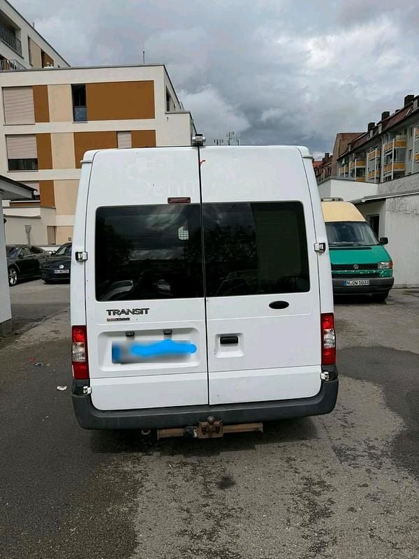 Second-hand Ford Transit 115 CP (84 kW) 2010 Alb Monovolum