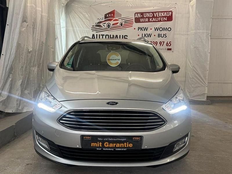 Gebraucht Ford Grand C-Max Titanium 150 PS (110 kW) 2019 Silber Van / Kleinbus