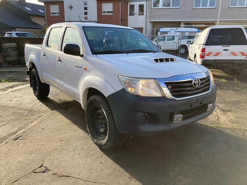 Gebraucht Toyota HiLux 144 PS (105 kW) 2016 Schneeweiss Pickup
