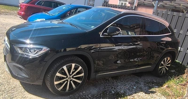 Gebraucht Mercedes GLA200 150 PS (110 kW) 2021 Schwarz SUV