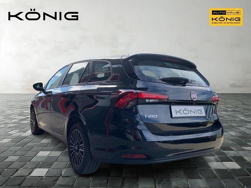 Gebraucht Fiat Tipo 131 PS (96 kW) 2023 Schwarz Limousine