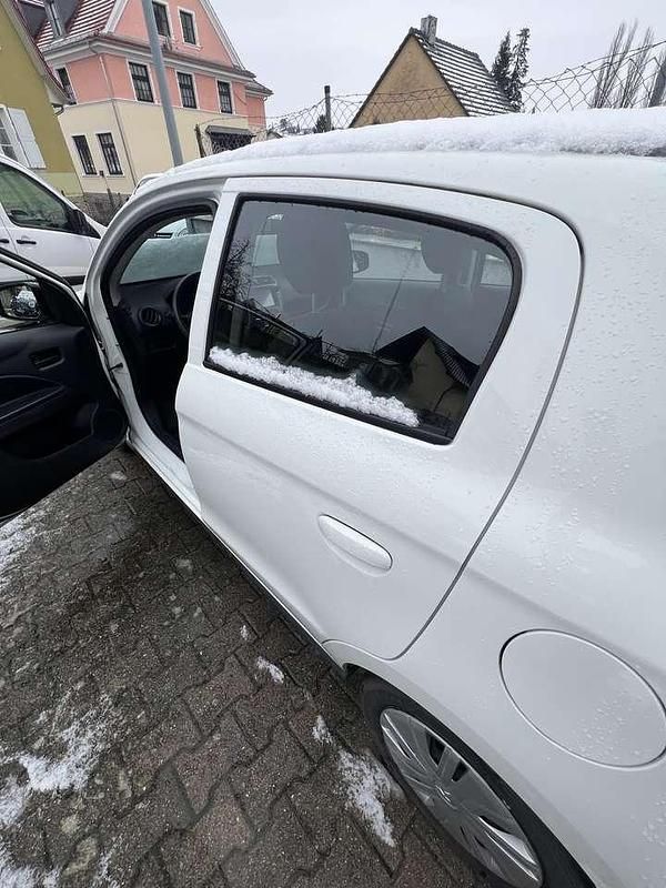 Gebraucht Mitsubishi Space Star Active 71 PS (52 kW) 2019 Weiß Kleinwagen