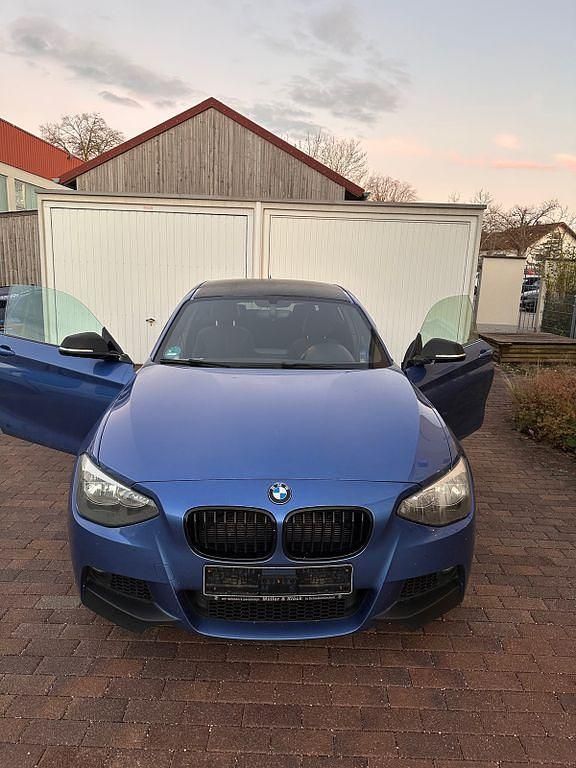 Blau Gebraucht 2013 BMW 116 M Sport Kleinwagen | 6.190 € (Guter Preis) - Bild 1/4