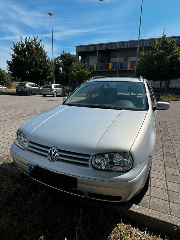 Silber Gebraucht 2000 VW Golf IV Kombi | 590 € (Superpreis) - Bild 1/4