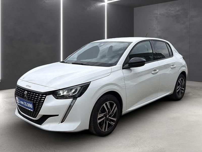 Gebraucht Peugeot 208 102 PS (75 kW) 2022 Kleinwagen
