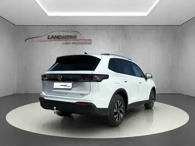 Neu VW Tiguan Life 150 PS (110 kW) 2026 Weiss SUV
