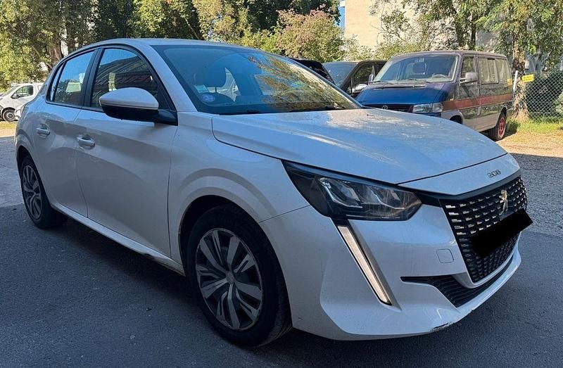 Weiß Gebraucht 2021 Peugeot 208 Kleinwagen | 8.687 € (Guter Preis) - Bild 1/4