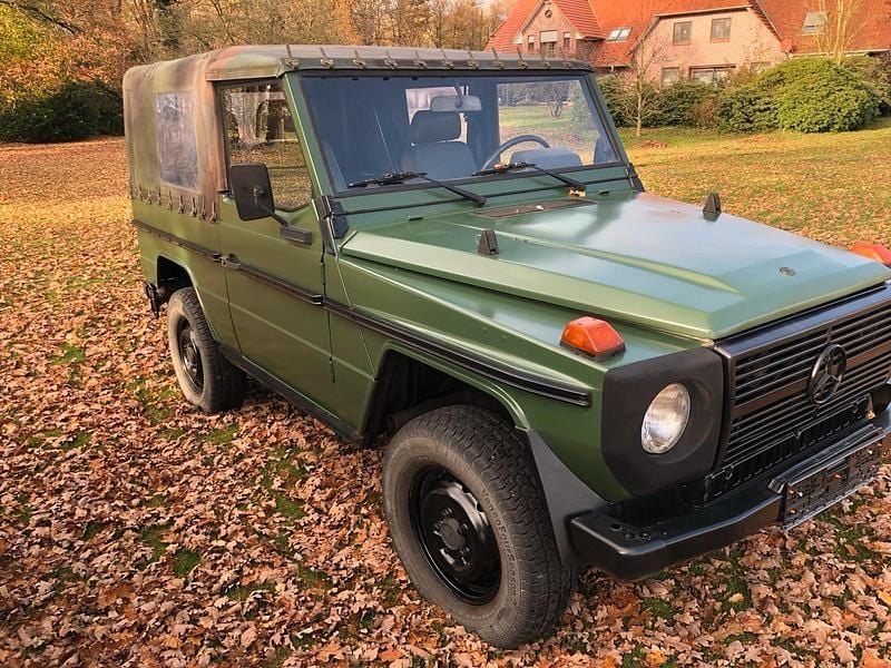 Grün Gebraucht 1990 Mercedes G250 SUV | 23.000 € - Bild 1/4