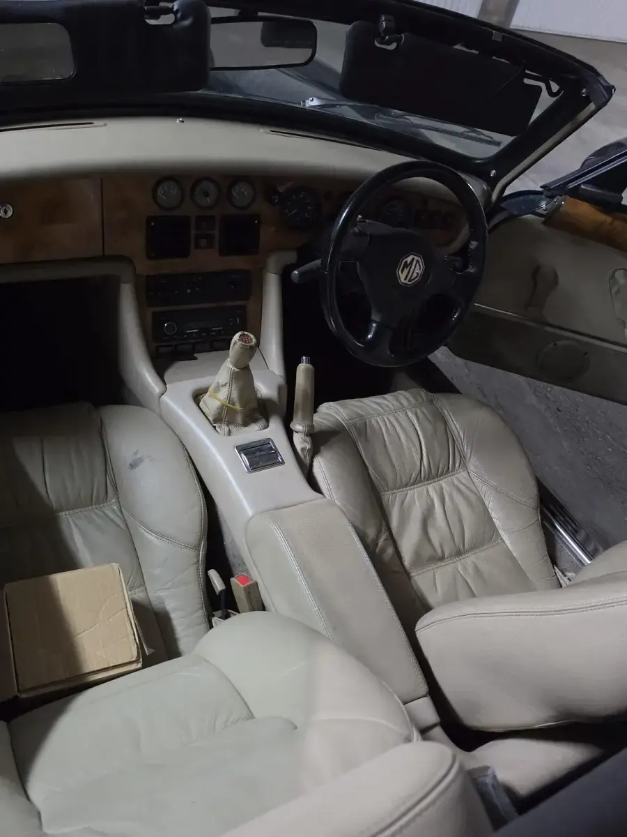 Occasion MG RV8 190 ch (139 kW) 1994 Cabriolet