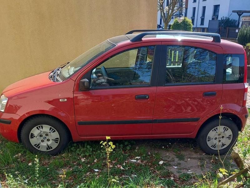 Rot Gebraucht 2005 Fiat Panda Dynamic Kleinwagen | 700 € (Superpreis) - Bild 1/4