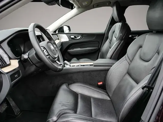 Gebraucht Volvo XC60 Ultra 250 PS (183 kW) 2025 Violett SUV