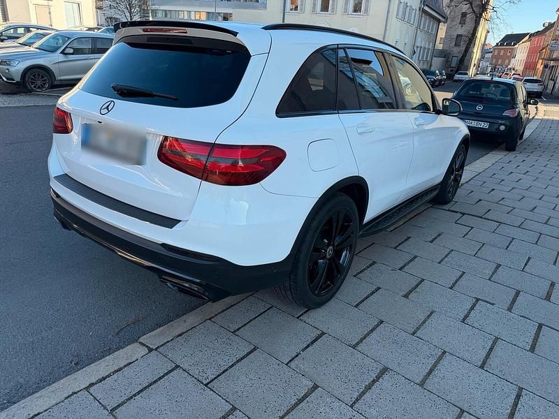 Gebraucht Mercedes GLC250 204 PS (150 kW) 2018 Weiß SUV