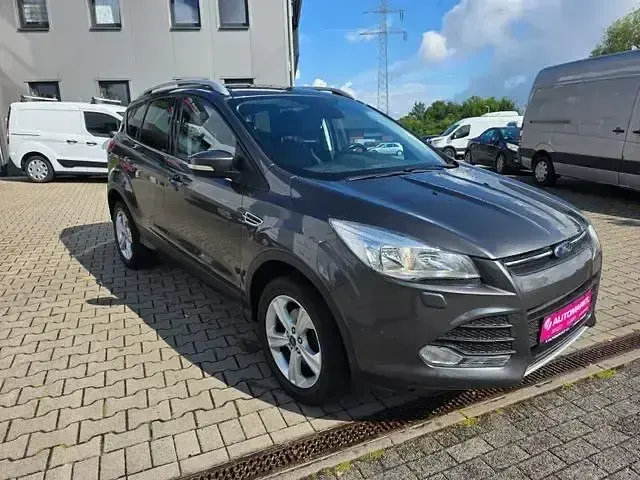 Gebraucht Ford Kuga SYNC Edition 155 PS (114 kW) 2016 Andere SUV