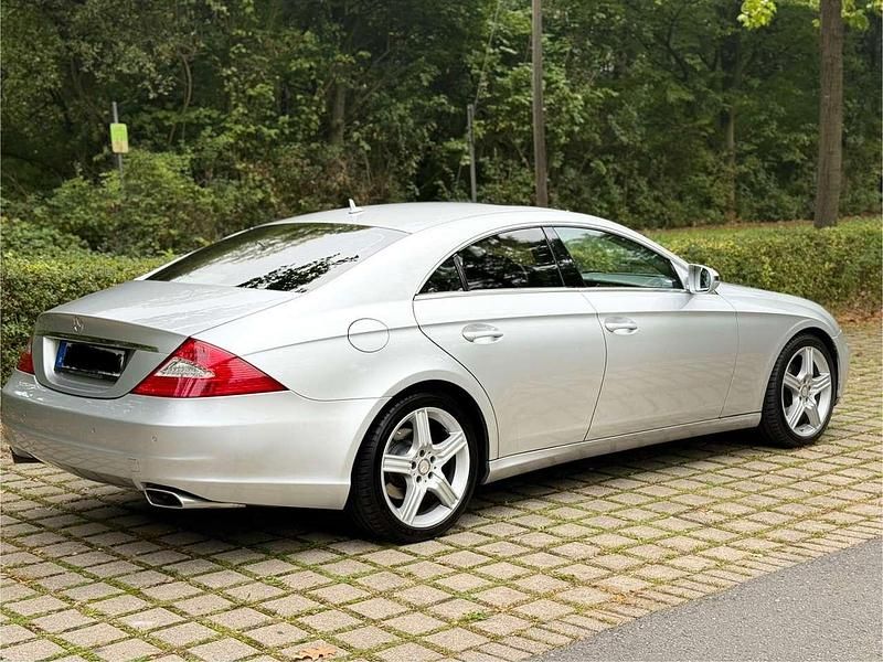 Iridiumsilber metalliclack Gebraucht 2009 Mercedes CLS320 Limousine | 5.500 € (Fairer Preis) - Bild 1/4