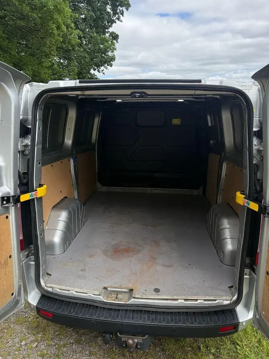 Gebraucht Ford Transit Custom 105 PS (77 kW) 2020 Silber Van / Kleinbus