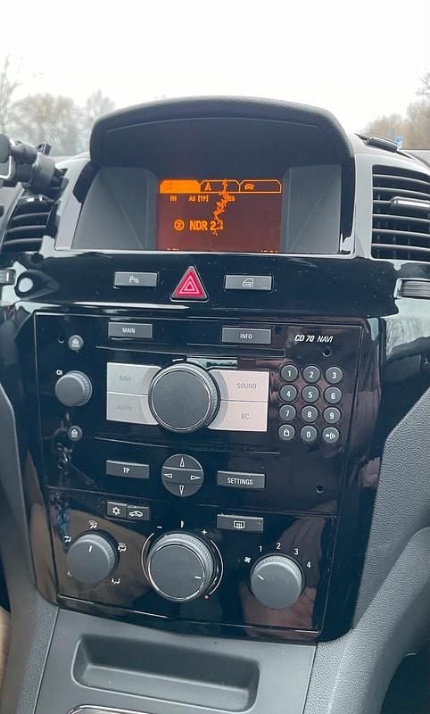 Gebraucht Opel Zafira 2011 Grau Van / Kleinbus