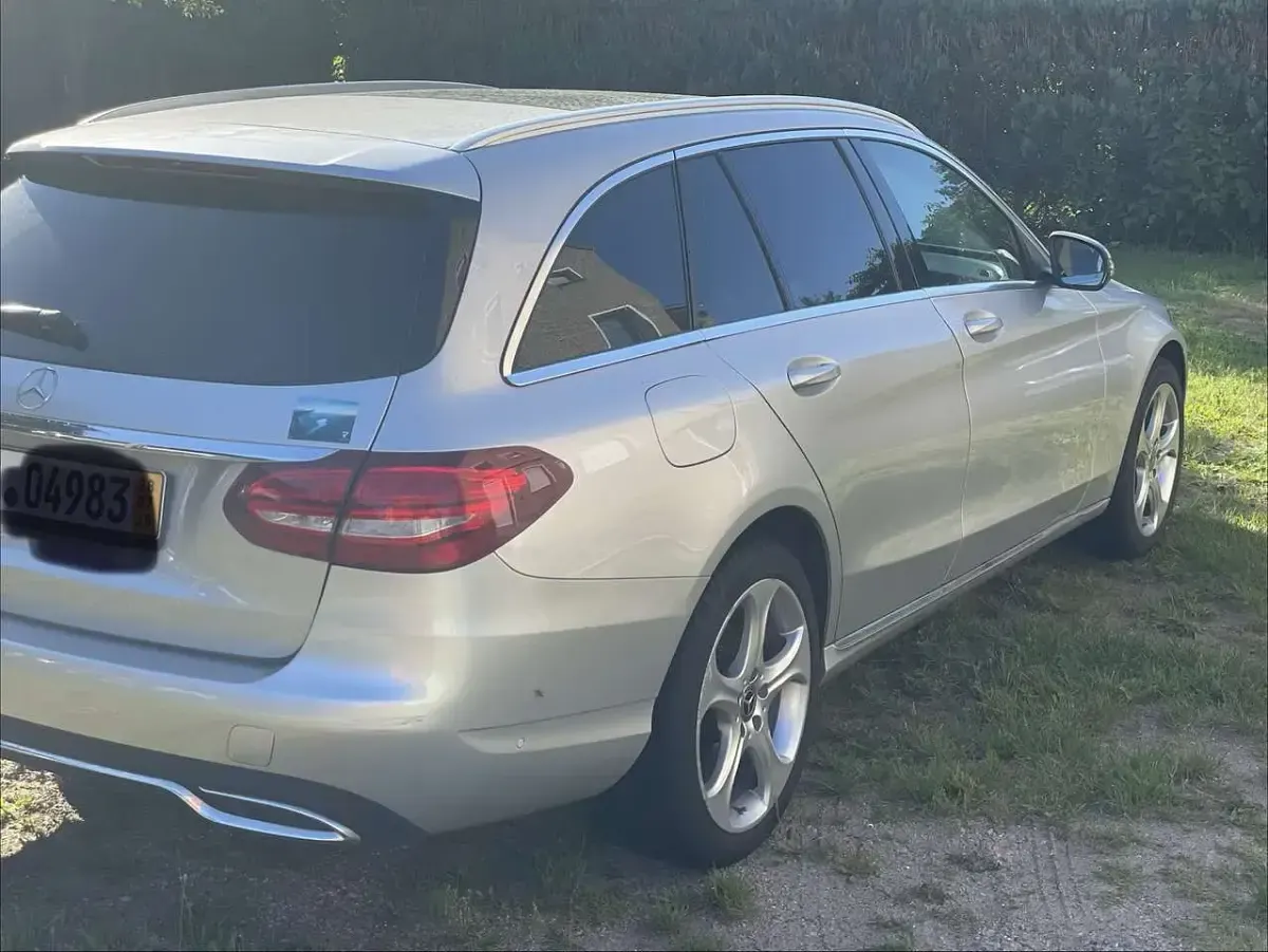 Gebraucht Mercedes C220 170 PS (125 kW) 2018 Grau Kombi