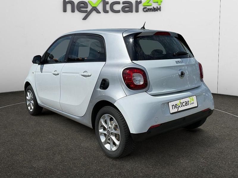 Usata Smart ForFour Basis 90 CV (66 kW) 2015 Argento Utilitaria