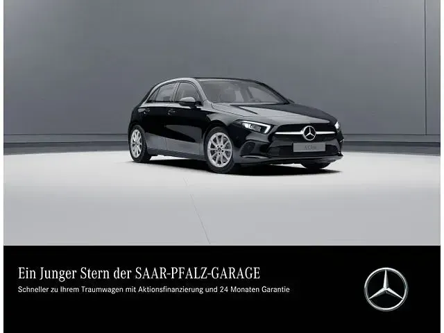 Gebraucht Mercedes A250 160 PS (117 kW) 2021 Nachtschwarz Limousine