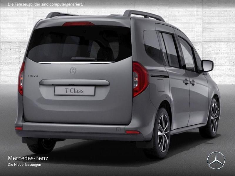 Gebraucht Mercedes T180 Progressive 116 PS (85 kW) 2022 Grau Van / Kleinbus