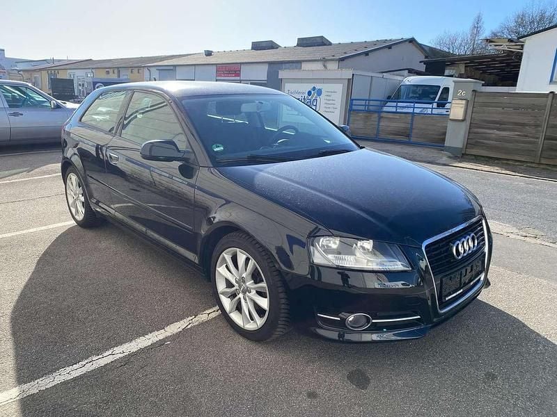 Gebraucht Audi A3 Ambiente 125 PS (91 kW) 2011 Schwarz Limousine