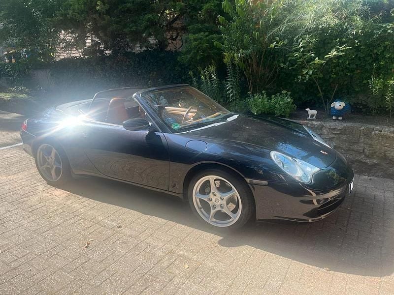 Schwarz Gebraucht 2004 Porsche 911 Carrera Cabriolet Cabrio | 32.400 € (Superpreis) - Bild 1/4