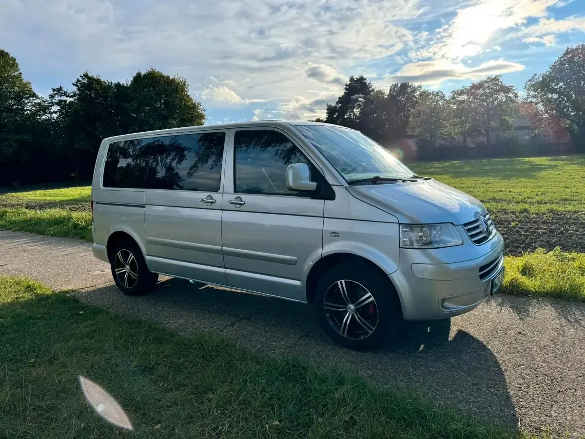Gebraucht VW Caravelle 178 PS (130 kW) 2005 Grau Van