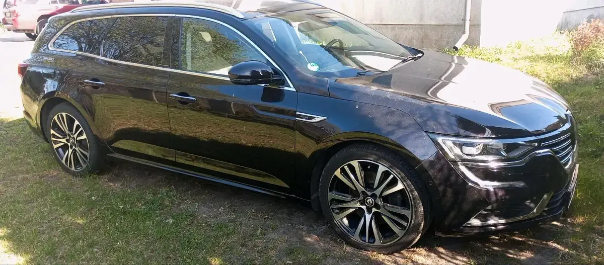 Second-hand Renault Talisman 160 CP (117 kW) 2017 Negru Break