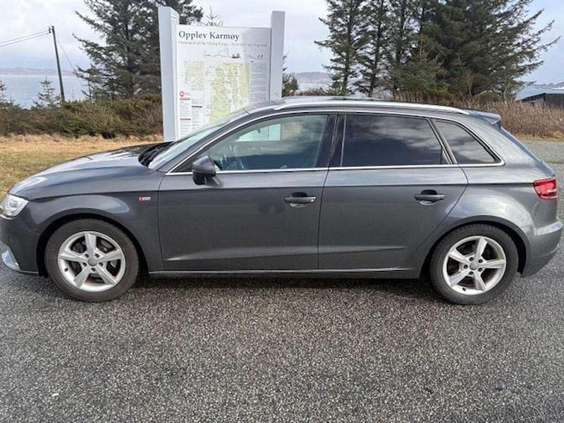 Gebraucht Audi A3 150 PS (110 kW) 2019 Grau Limousine