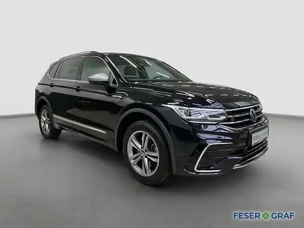 Gebraucht VW Tiguan Allspace 200 PS (147 kW) 2022 Deep black perleffekt SUV