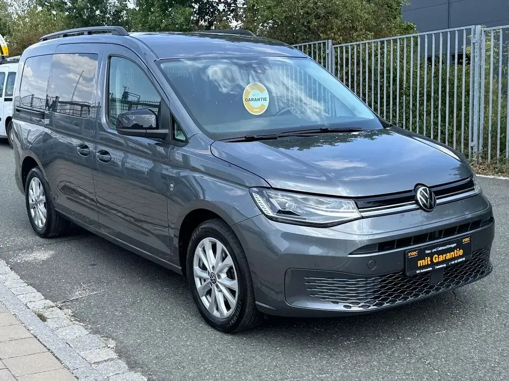 Gebraucht VW Caddy Maxi Life 122 PS (89 kW) 2022 Grau Van / Kleinbus