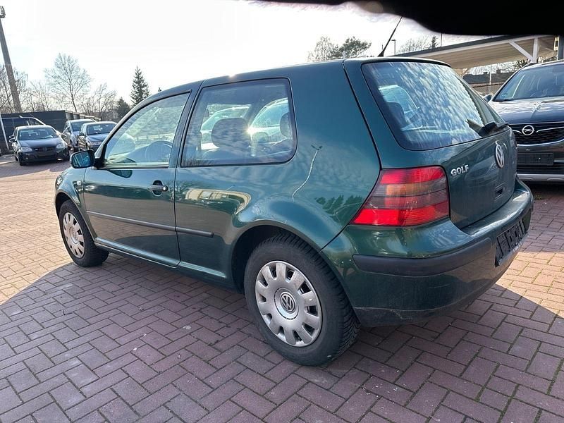 Gebraucht VW Golf IV Edition 75 PS (55 kW) 2001 Grün Limousine
