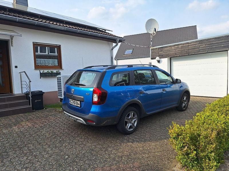 Second-hand Dacia Logan MCV Stepway 101 CP (74 kW) 2020 Albastru Break