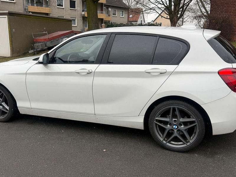 Gebraucht BMW 116 136 PS (100 kW) 2012 Weiß Kleinwagen