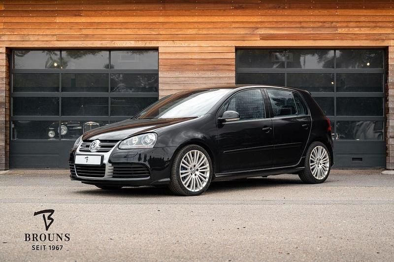 Schwarz Gebraucht 2006 VW Golf V R Limousine | 25.950 € - Bild 1/4