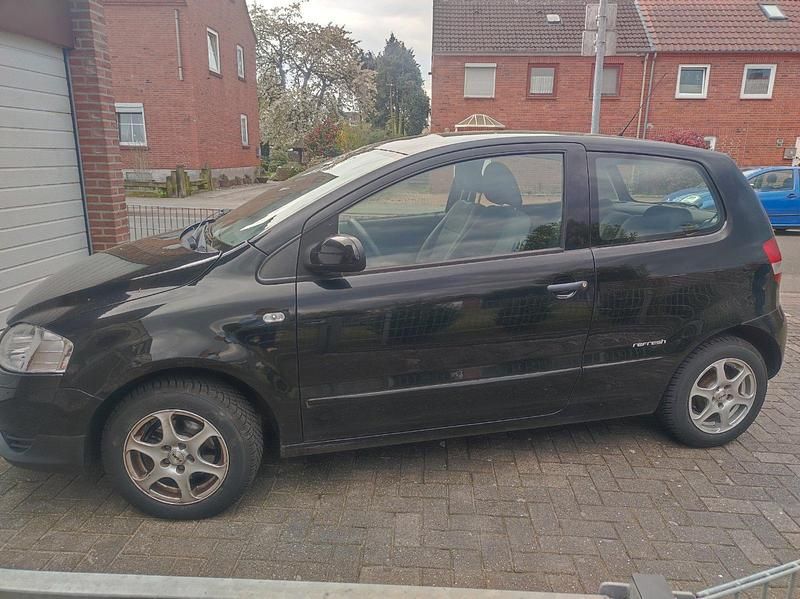 Usata VW Fox 54 CV (39 kW) 2009 Nero Utilitaria