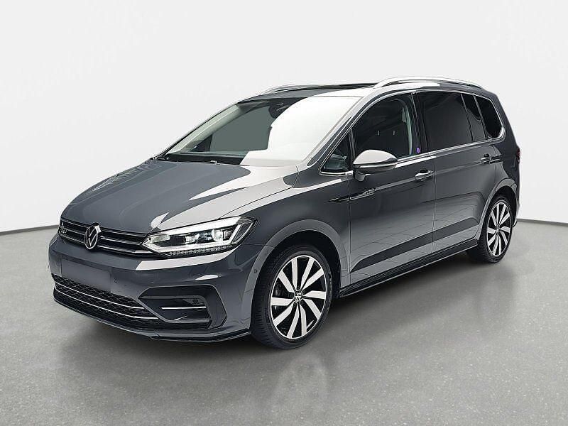 Delfingrau metallic Gebraucht 2024 VW Touran Highline Van / Kleinbus | 38.890 € (Teuer) - Bild 1/3