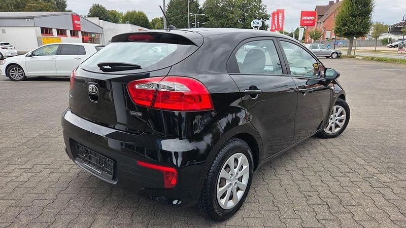 Schwarz Gebraucht 2017 Kia Rio 2 Limousine | 7.499 € (Superpreis) - Bild 1/4