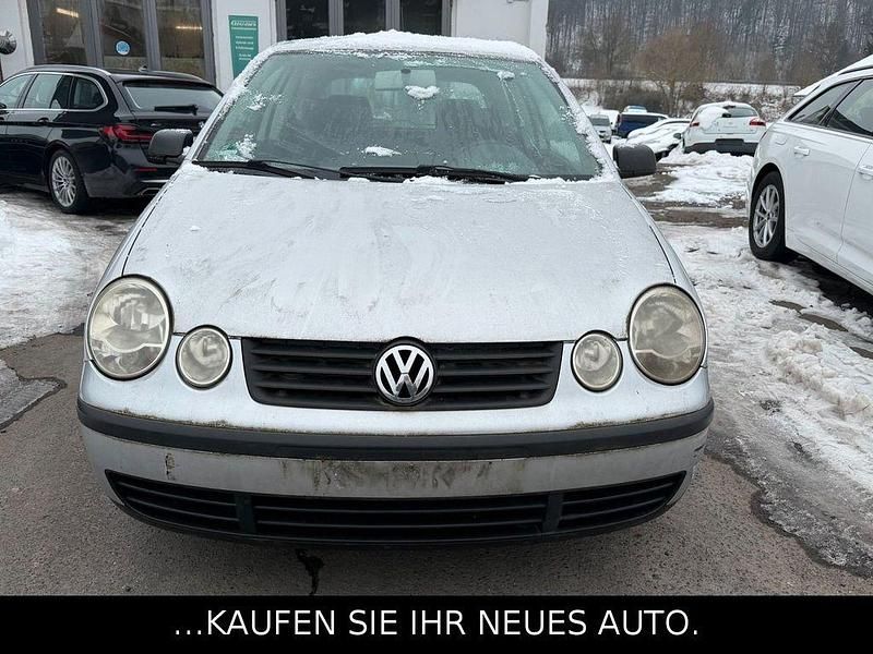 Gebraucht VW Polo Basis 54 PS (39 kW) 2004 Silber Kleinwagen