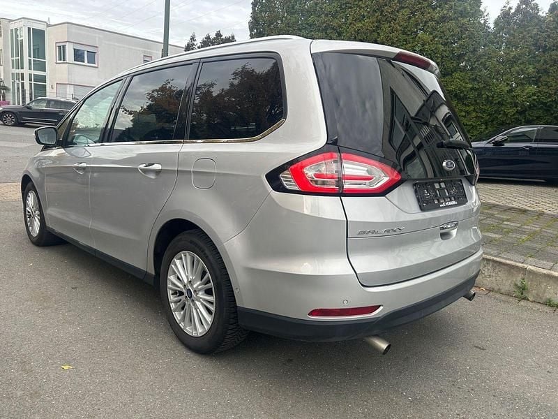 Gebraucht Ford Galaxy Titanium 160 PS (117 kW) 2018 Silber Van / Kleinbus