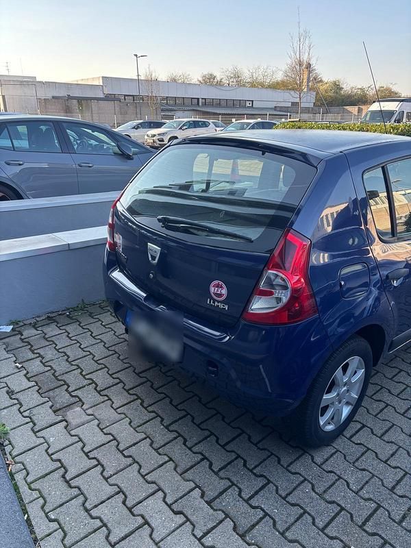 Gebraucht Dacia Sandero 75 PS (55 kW) 2009 Blau Kleinwagen