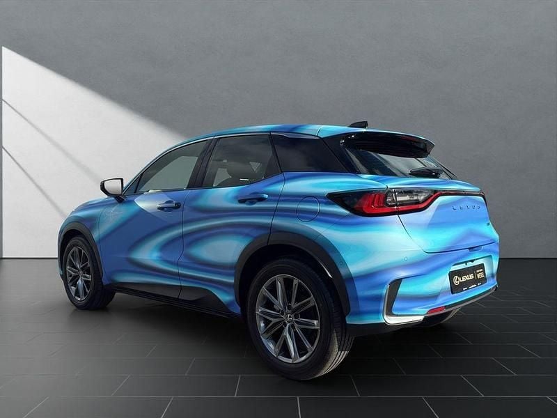 Gebraucht Lexus LBX 136 PS (100 kW) 2024 Blau SUV