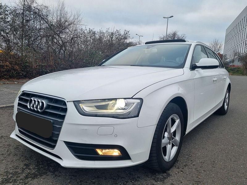 Gebraucht Audi A4 Sport 170 PS (125 kW) 2015 Weiß Kombi