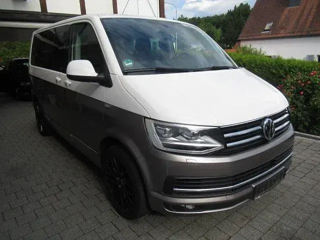 Gebraucht VW Multivan 204 PS (150 kW) 2016 Gold Van / Kleinbus