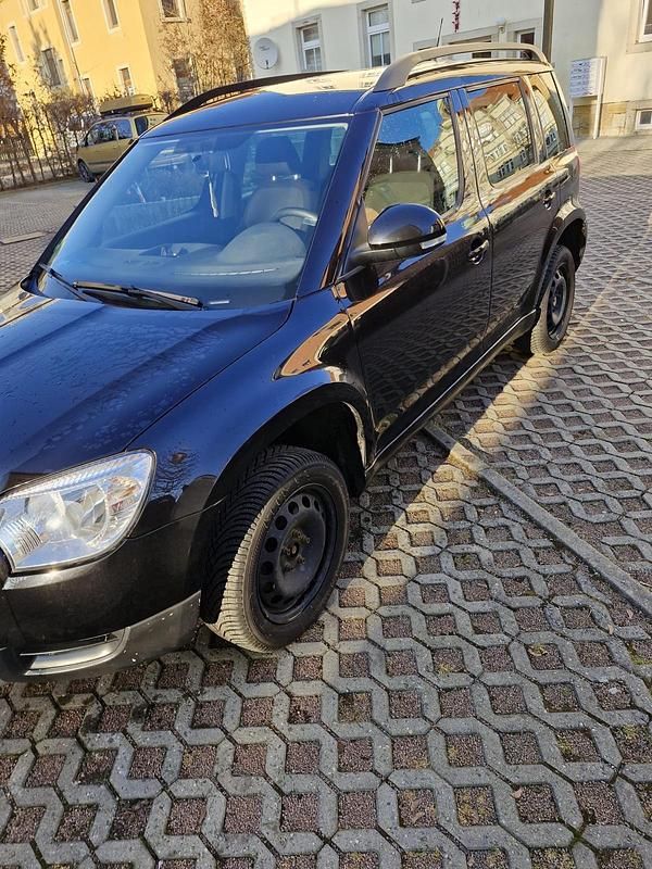 Gebraucht Skoda Yeti 140 PS (102 kW) 2012 Schwarz SUV