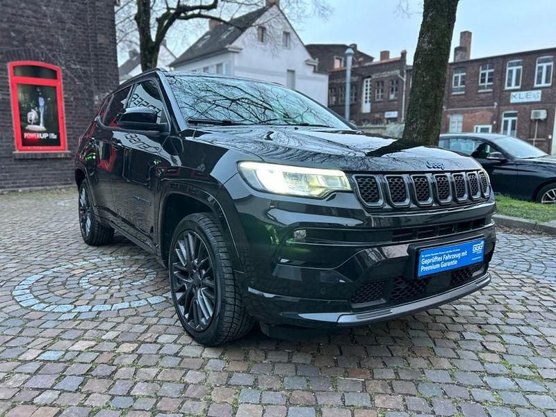 Gebraucht Jeep Compass 179 PS (131 kW) 2022 Schwarz SUV