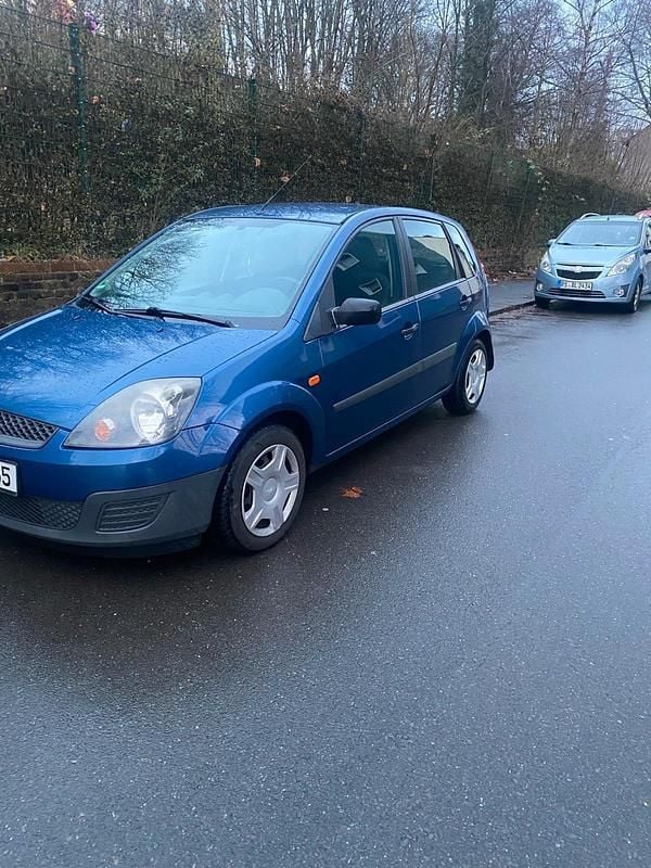 Blau Gebraucht 2008 Ford Fiesta Limousine | 1.150 € (Guter Preis) - Bild 1/4